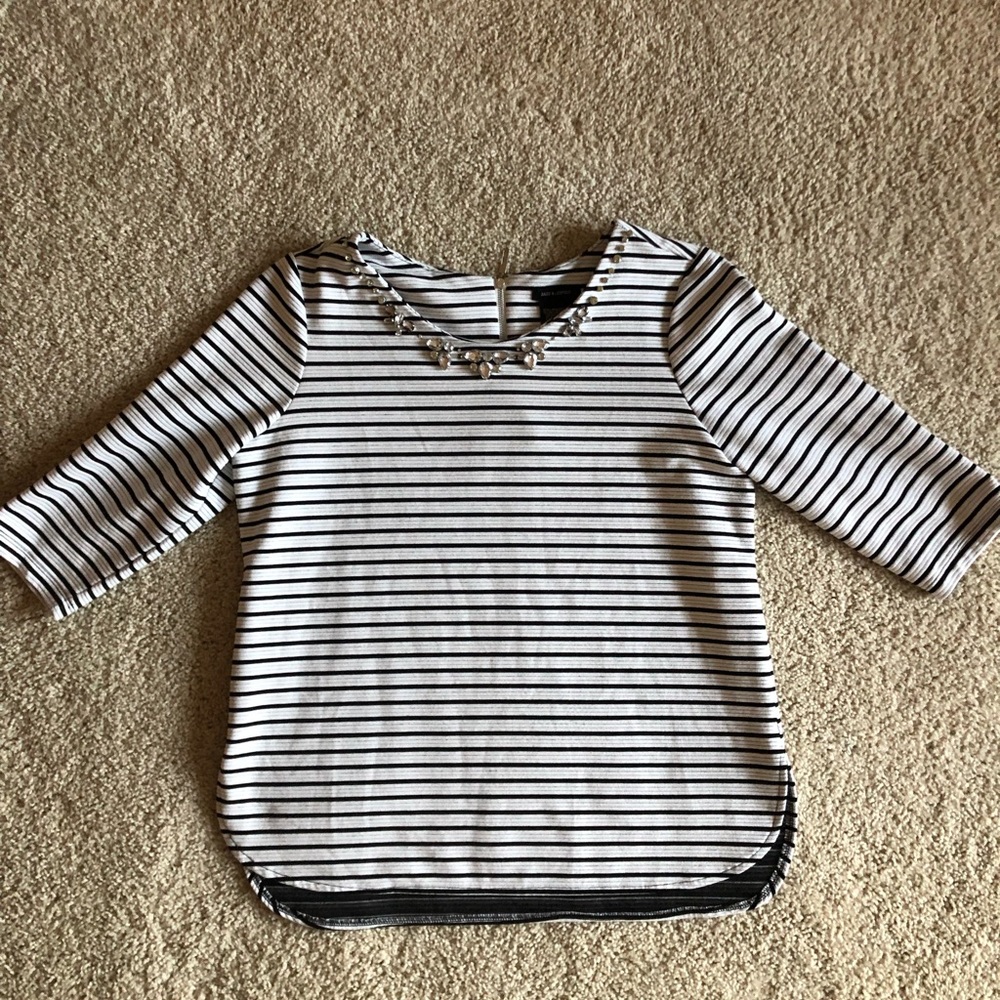 Jules & Leopold jeweled 3/4 length shirt!